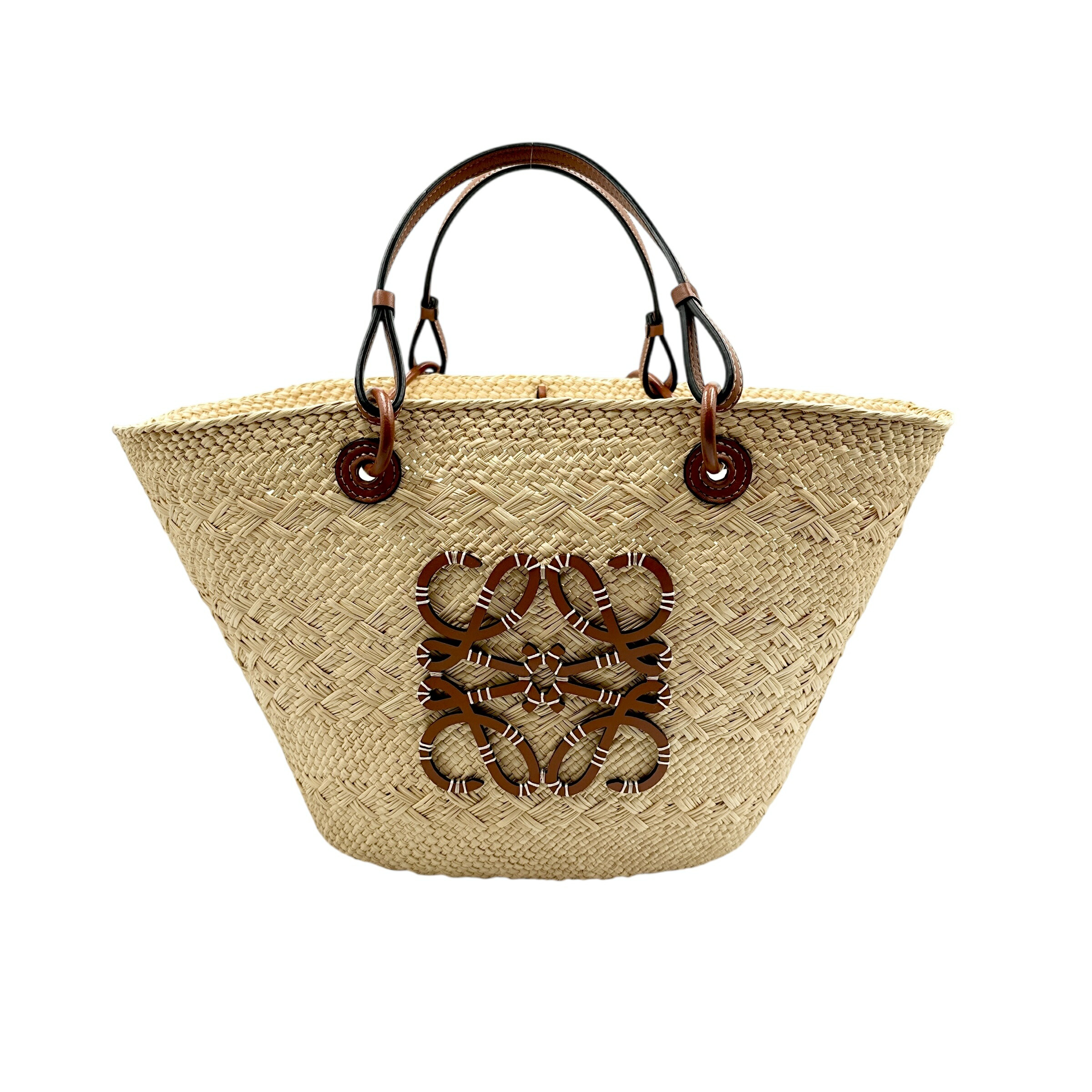 ほぼ未使用・保存袋あり】LOEWE かごバッグ ほぼ未使用・保存袋あり】LOEWE