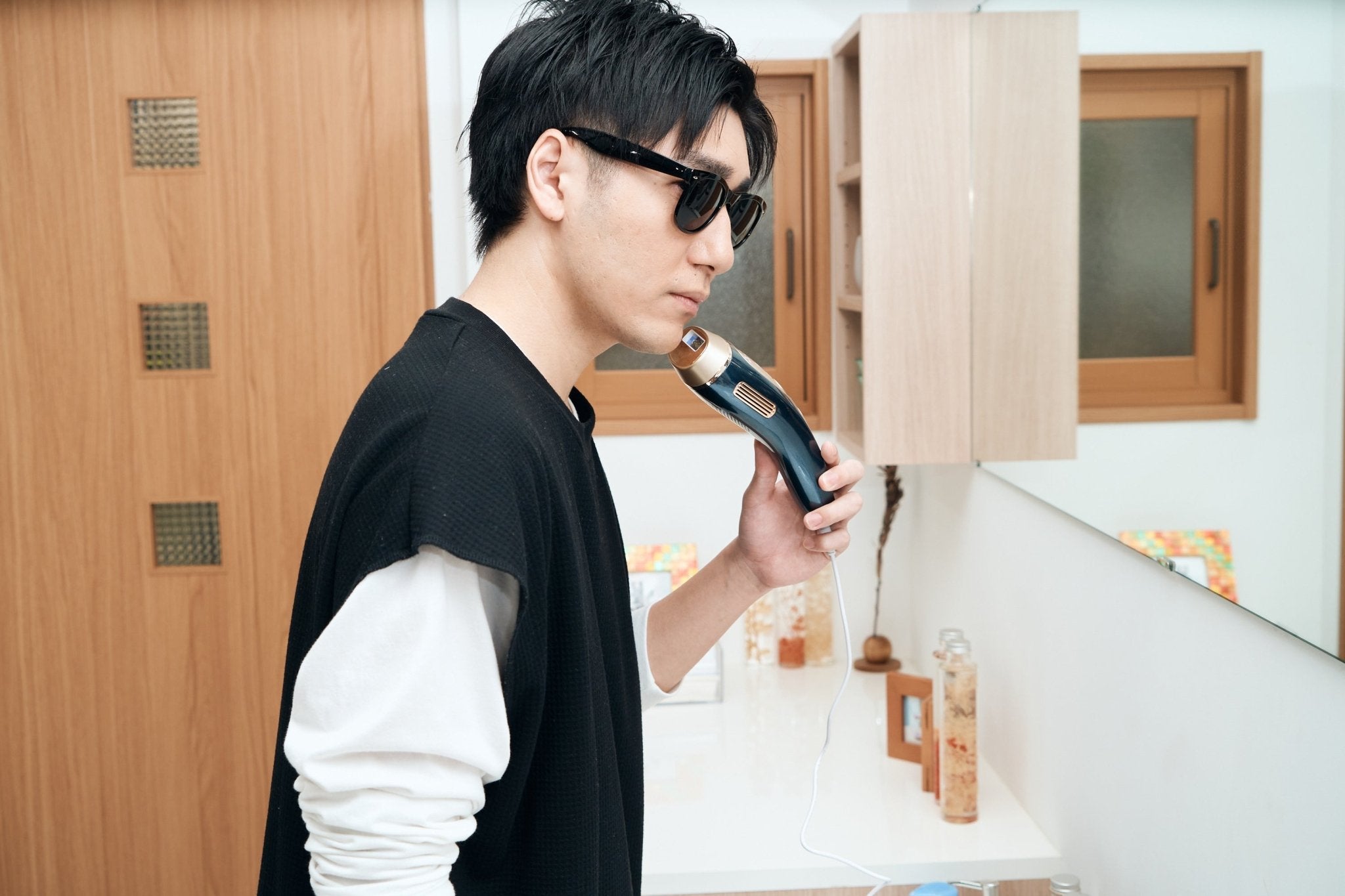 Remozer 折畳みサングラス 脱毛器用 目の保護用 普段使い可能 脱毛器