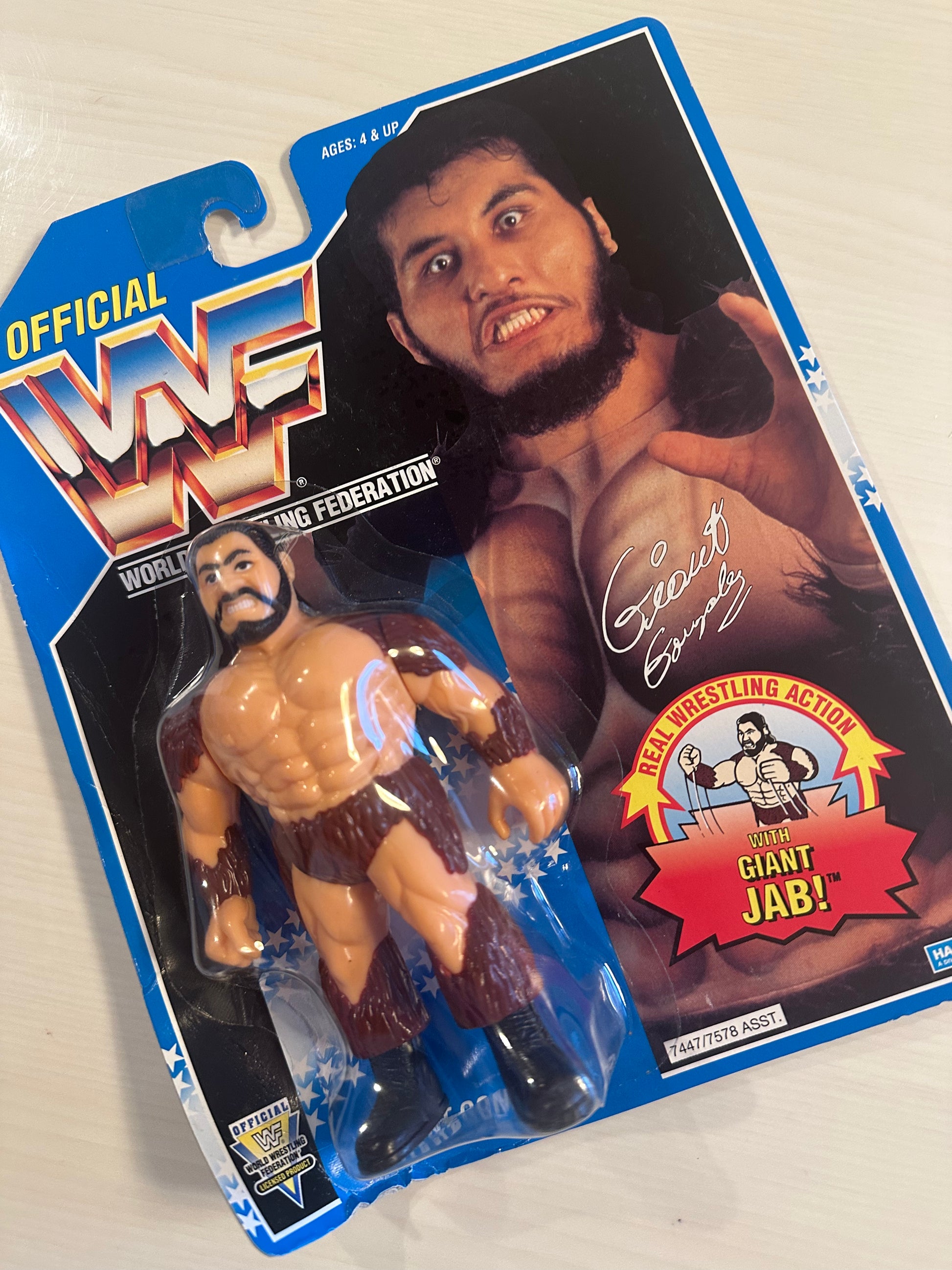 Giant Gonzalez Series 10 WWF Hasbro – retrofigure
