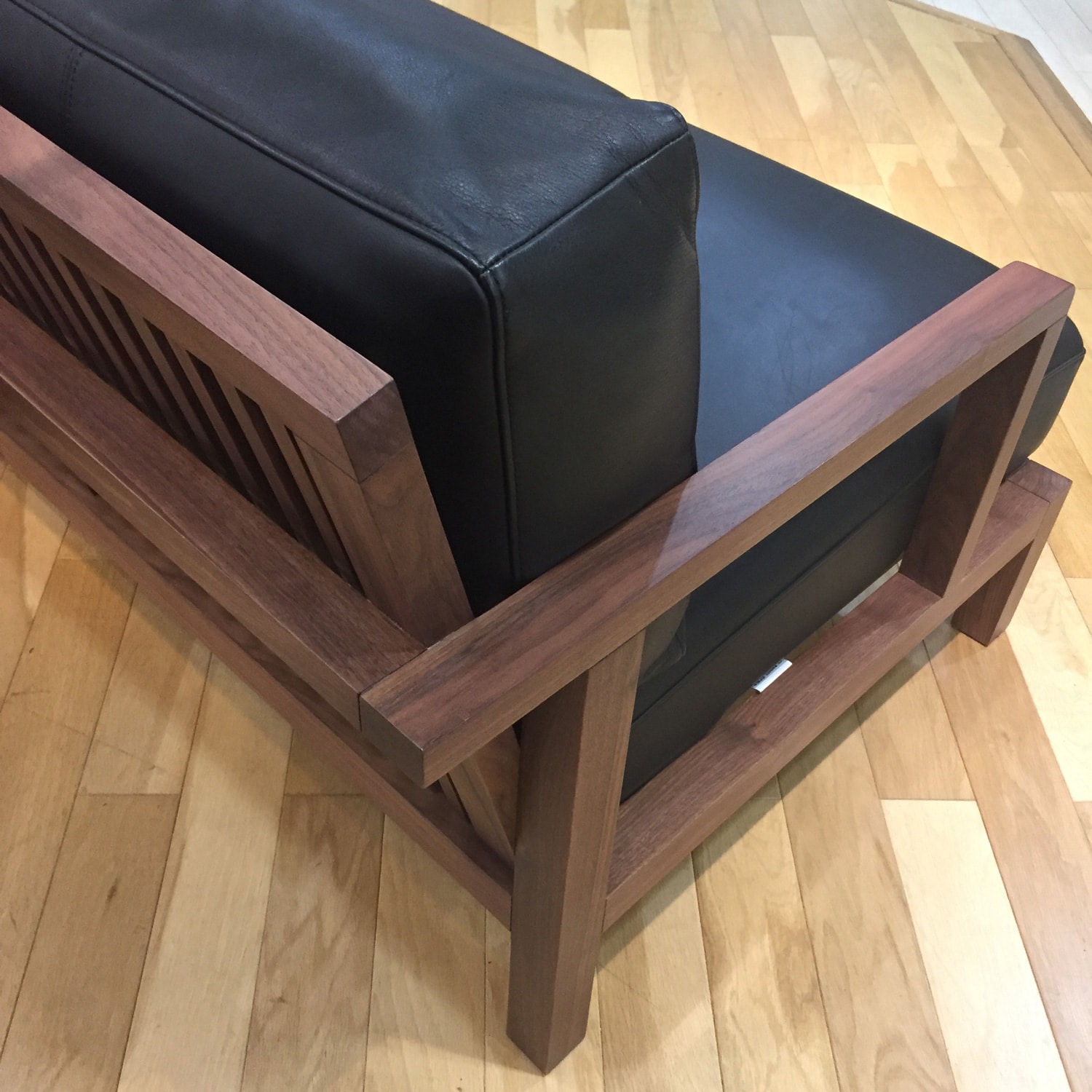 ストランド ソファ(ウォールナットフレーム) | フランネルソファ