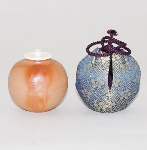 株式会社金岡 / 備前火襷焼文琳茶入 ②