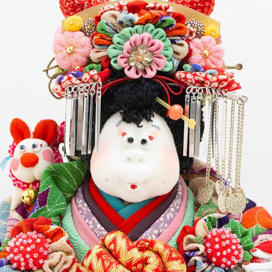 即購入可能] 創作人形 ぶす姫 ブス人形 縮緬 ちりめん縮緬 台座 座布団