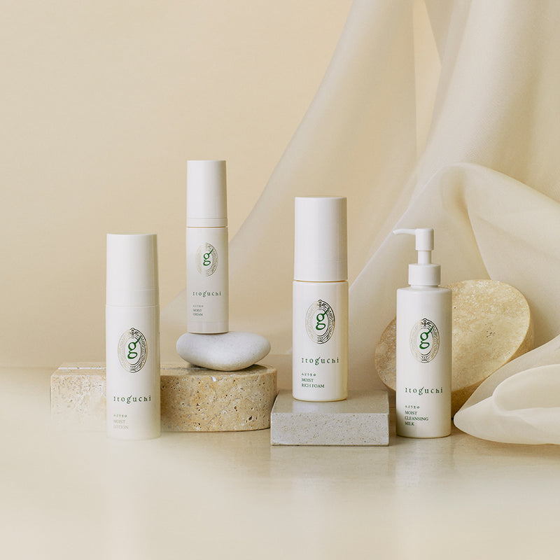 みどりまゆ モイストリッチフォーム（泡洗顔料） – 絹生活研究所