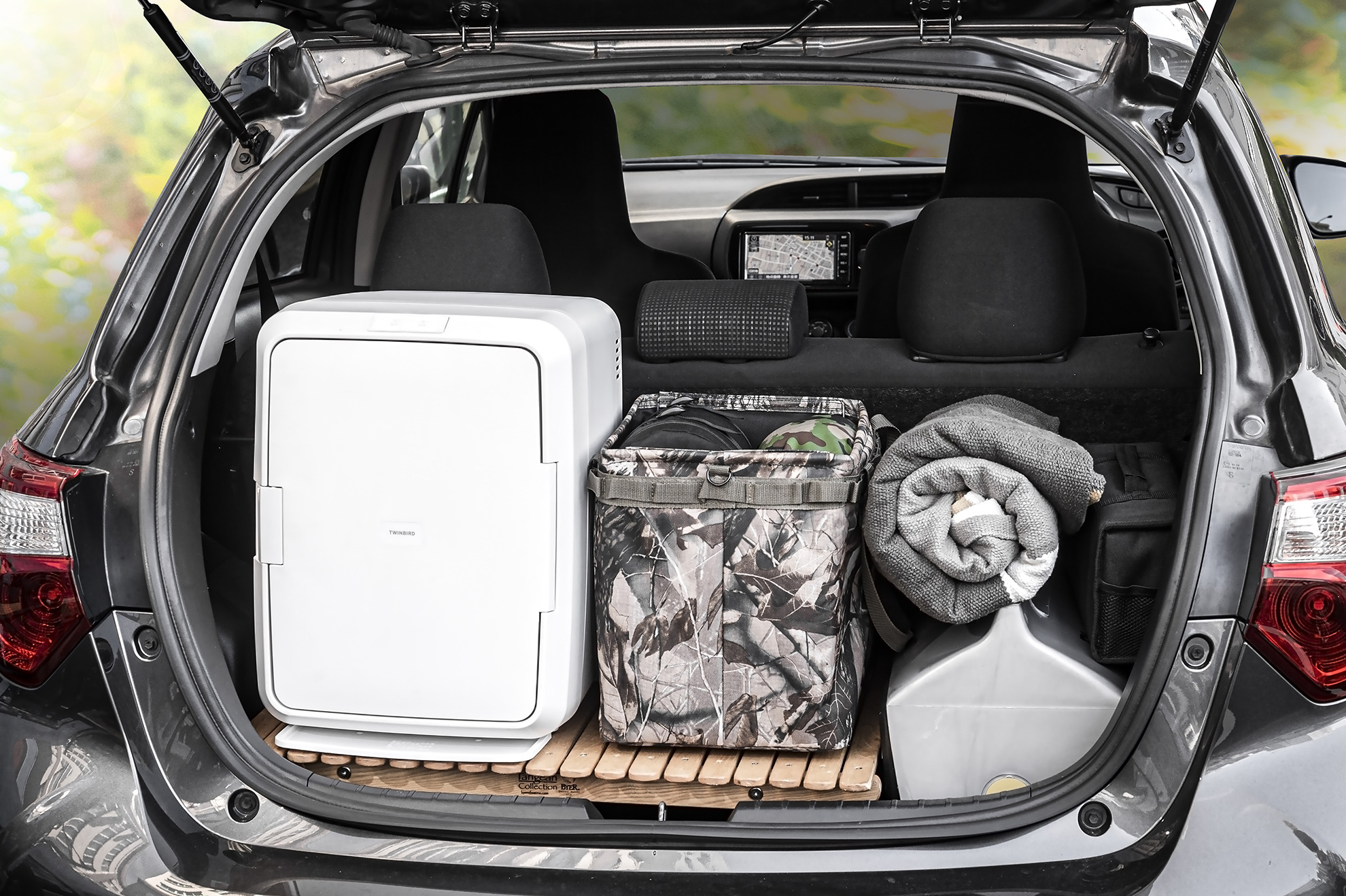 ツインバード 2電源式ポータブル電子適温ボックス 20L 自分専用の冷温