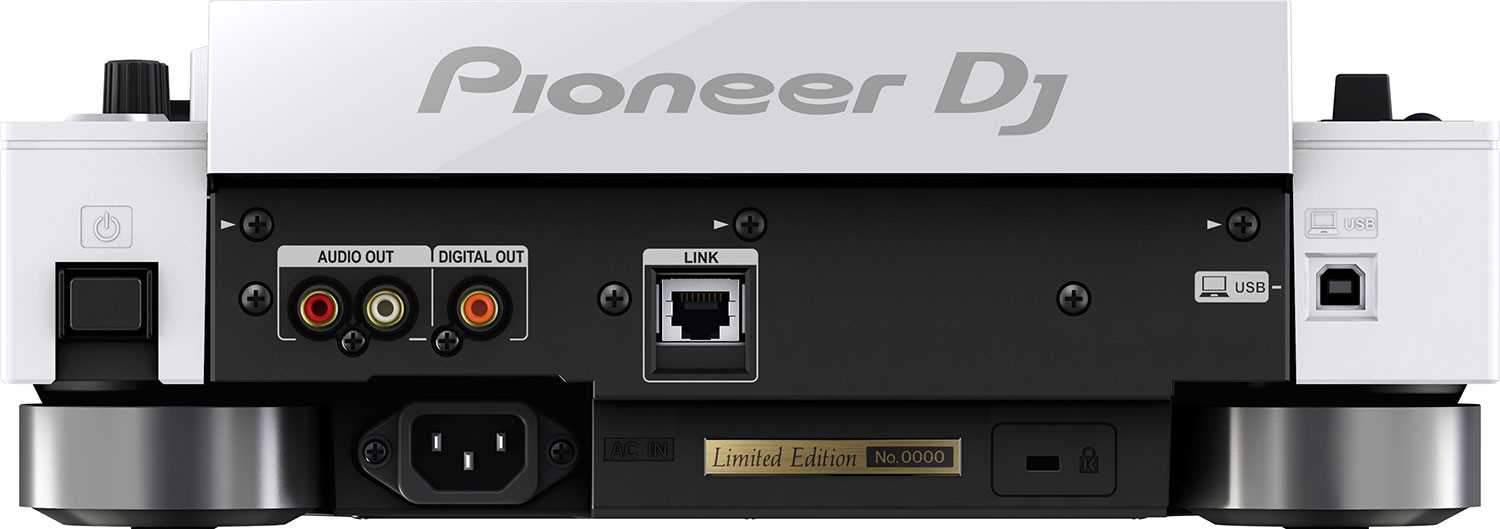 Pioneer DJ Limited Edition White CDJ-2000NXS2-W (2) and DJM