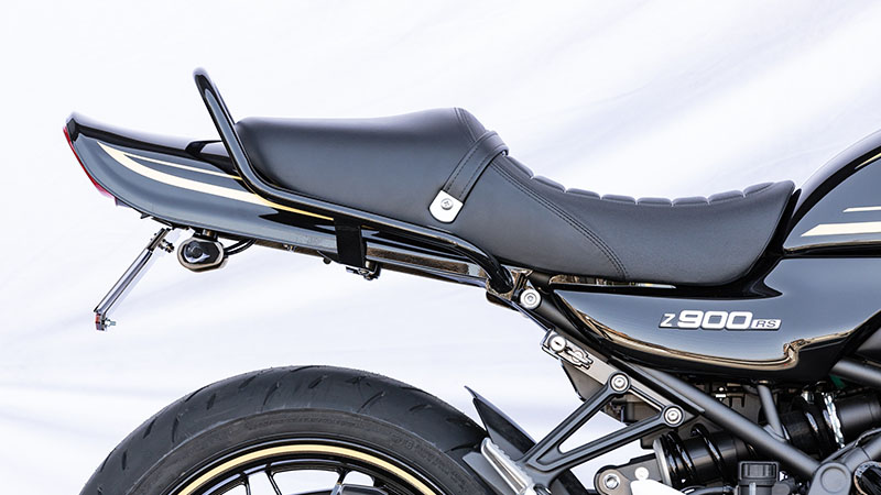 タンデムグリップ ブラック Z900RS/CAFE PMCロングテールカウル用