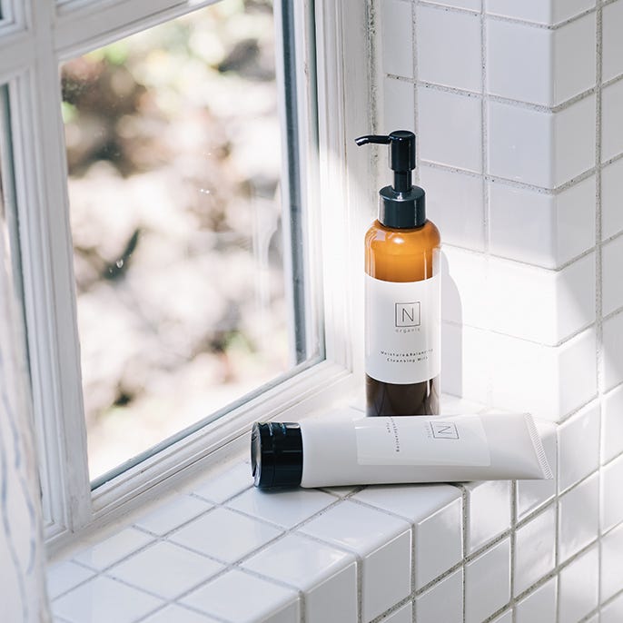 シロク N organic モイスチュア＆バランシング クレンジングミルク