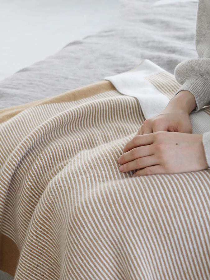 日本製】カシミヤ100% 額縁ストライプ ブランケット（120cm×76cm