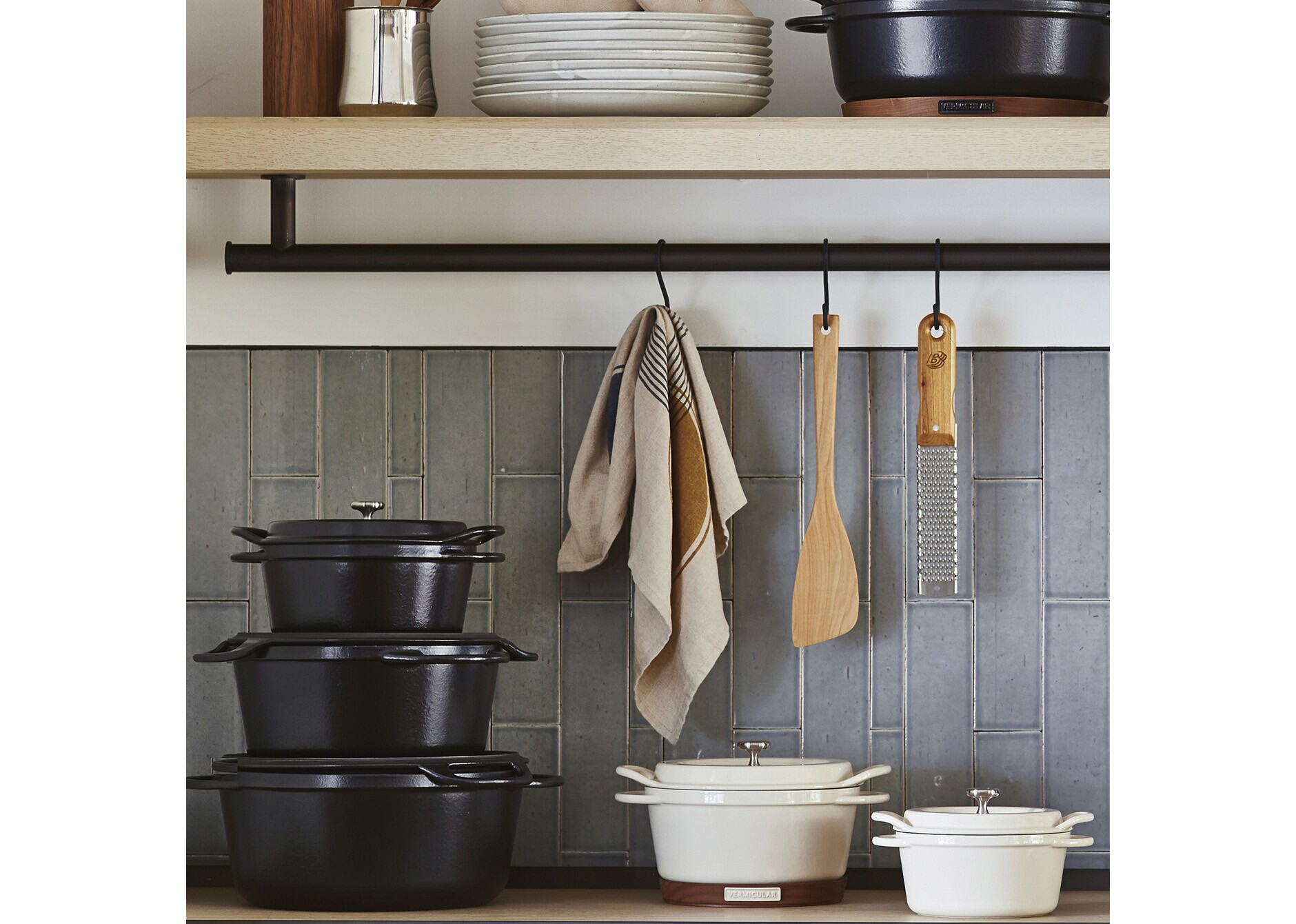 オーブンポット 1 26cm[マットブラック］ | バーミキュラ公式