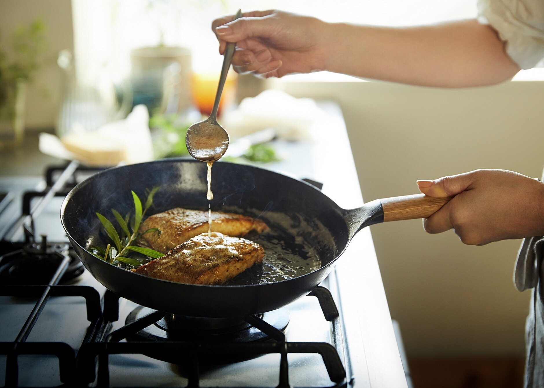 フライパン 26cm 【ガラスリッドセット】[オーク］ | バーミキュラ公式