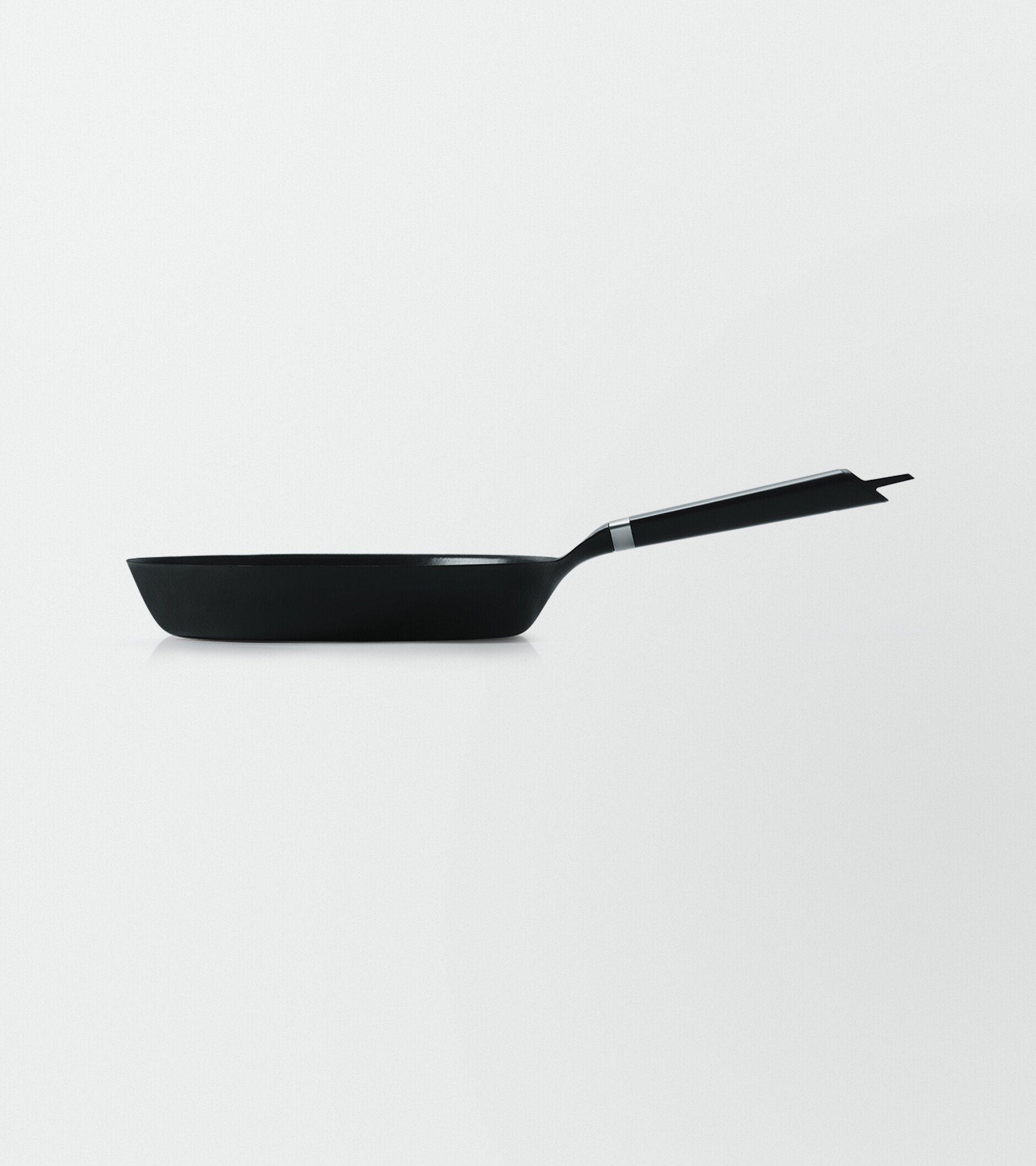 オーブンセーフスキレット 26cm[メタルハンドル］ | バーミキュラ公式