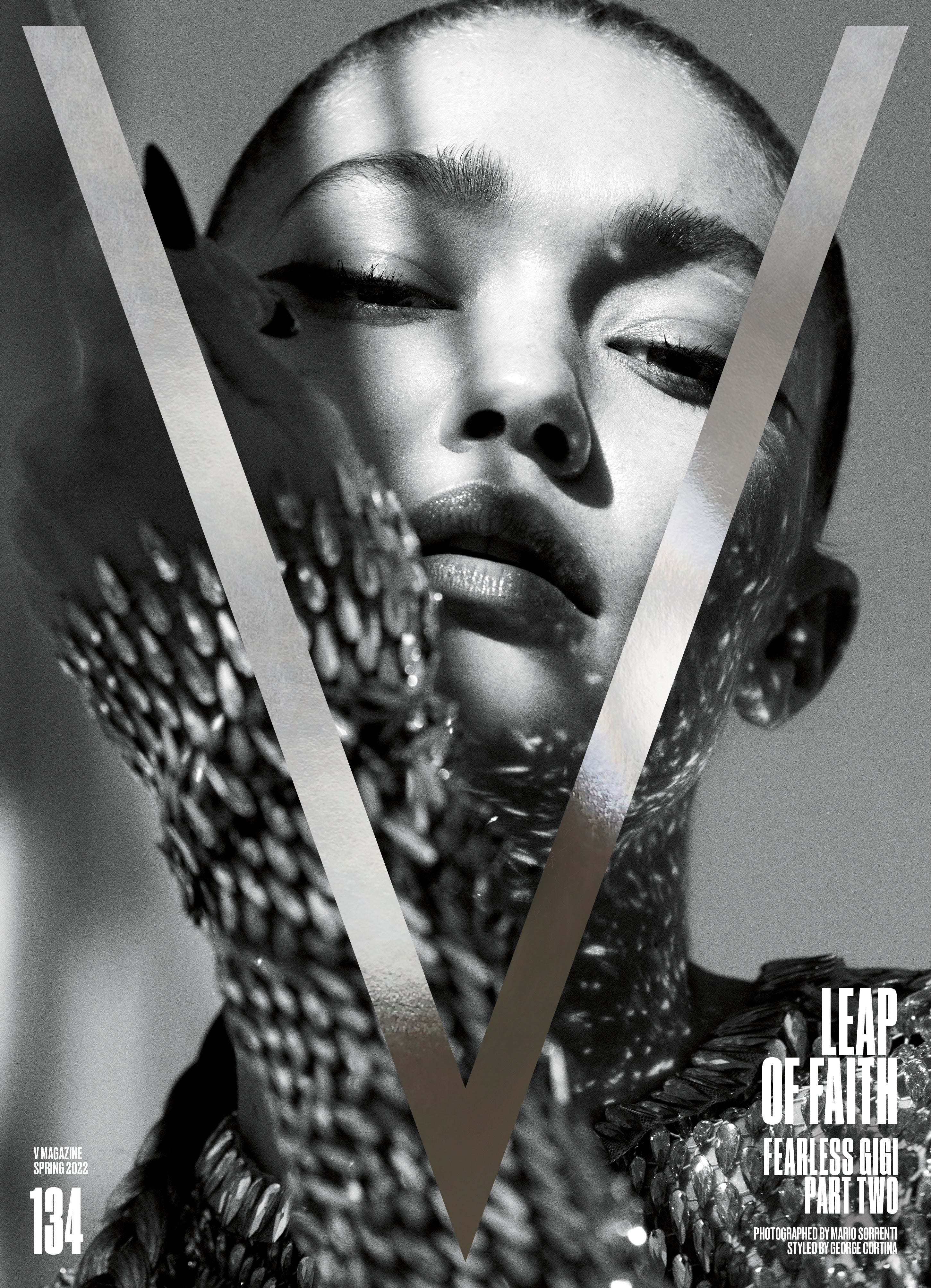 V134 “LEAP OF FAITH” GIGI HADID – VMagazine Shop
