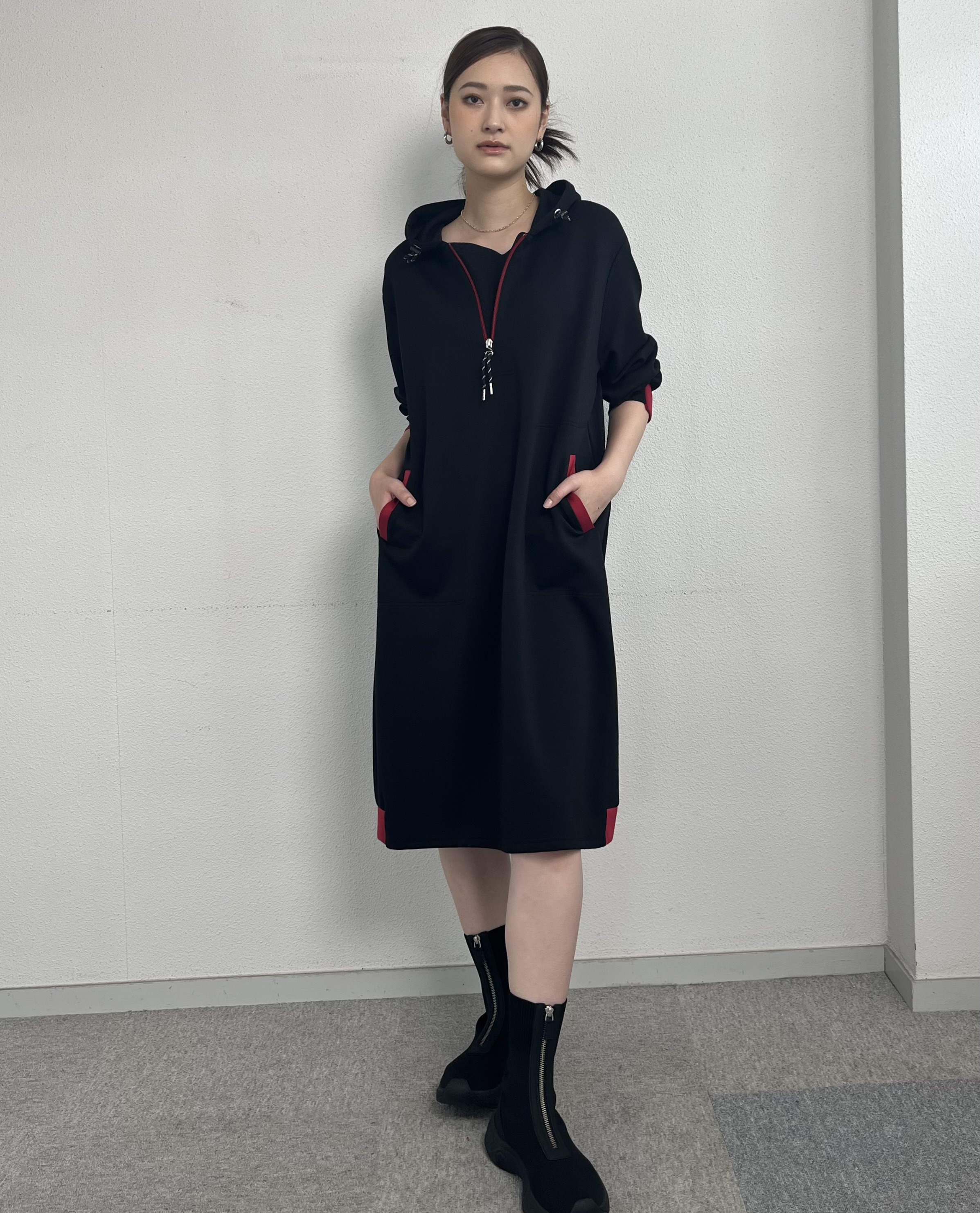 ダンボールニット配色使いワンピース - YEVS