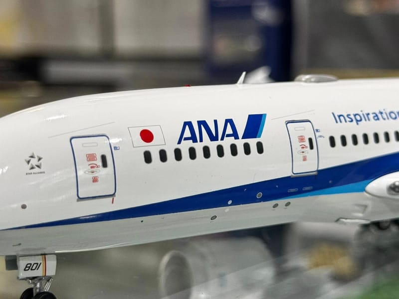 SQ Wings 1/200 全日空ANA B787-8 機編:JA801A