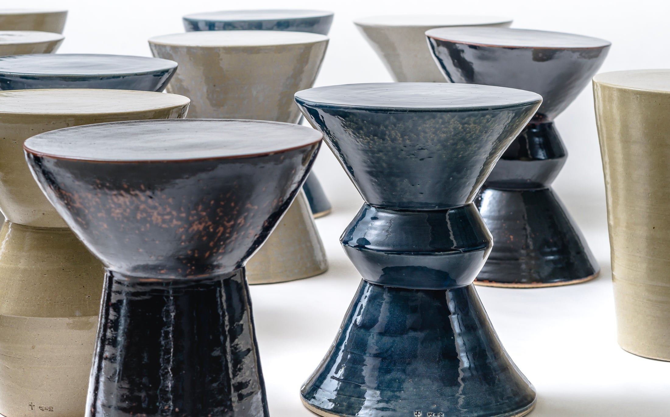 stoneware sculpture - 黒飴釉