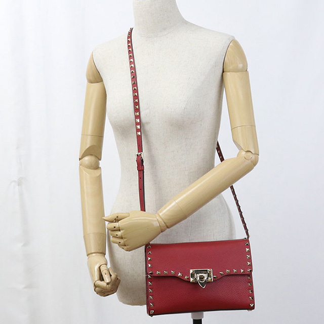 VALENTINO（ヴァレンティノ） 中古 斜め掛け ショルダーバッグ