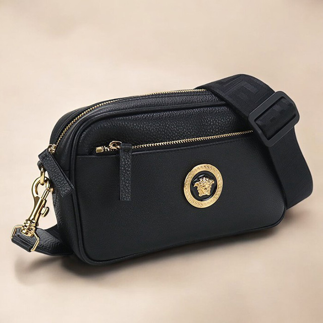 GIANNI VERSACE 中古 ヴェルサーチ 斜め掛け ショルダーバッグ