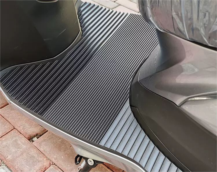 ホンダ（HONDA） LEAD125 リード 125 フロアマット ステップボード