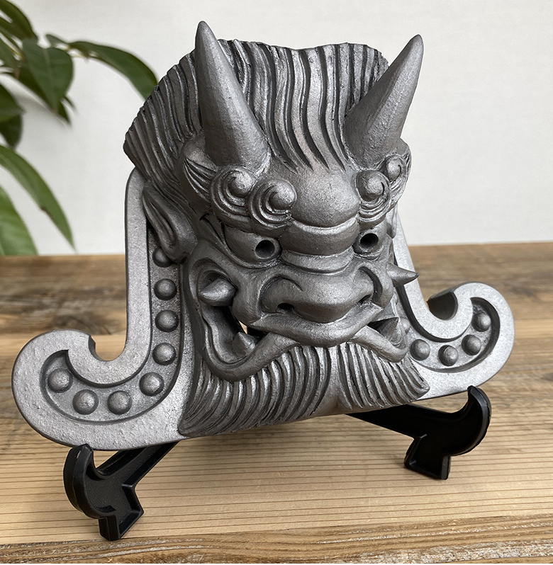 鬼神家護 台座付き 和瓦 鬼瓦 鬼瓦職人 現役鬼師 いぶし製法 いぶし銀