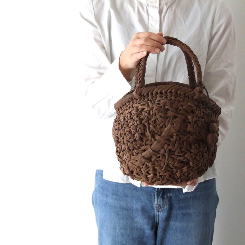 純国産 伊藤加代子作 山葡萄かごバッグ 細乱れ編み 花結び編み