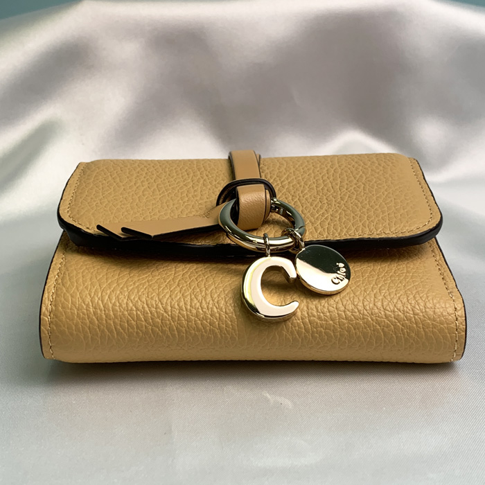 Chloe（クロエ） 【爆買】クロエ 財布 三つ折り ALPHABET ウォレット