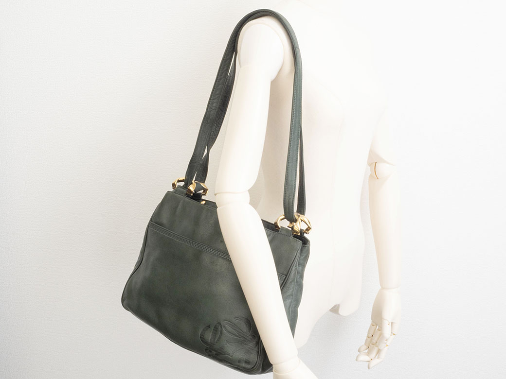 LOEWE（ロエベ） アナグラム ショルダーバッグ ラムレザー グリーン