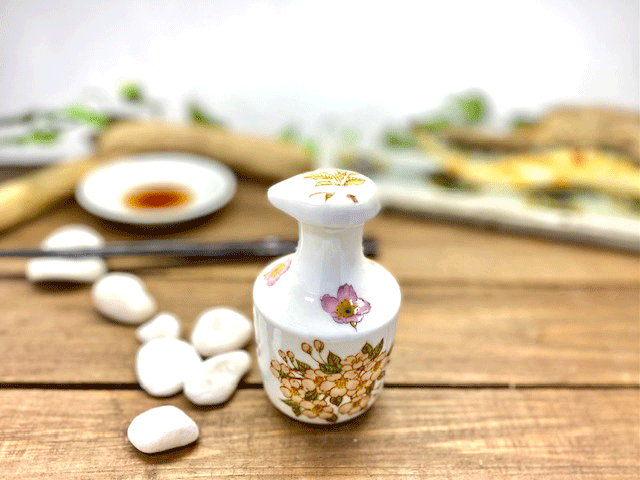 九谷焼 高級 陶磁器 醤油差し 椿に鳥 (Kutani Soy Sauce Dispenser)汁
