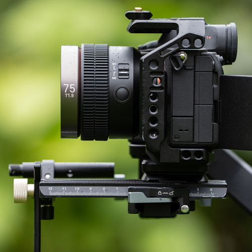 即配 (KT) SAMYANG (サムヤン) シネマレンズ V-AF 75mm T1.9 ソニーFE