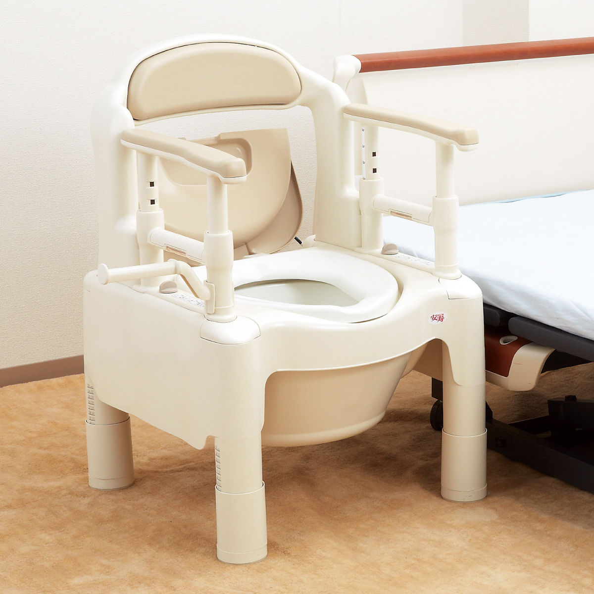 アロン化成 ポータブルトイレ 標準便座 キャスター付 介護用 ちびくま