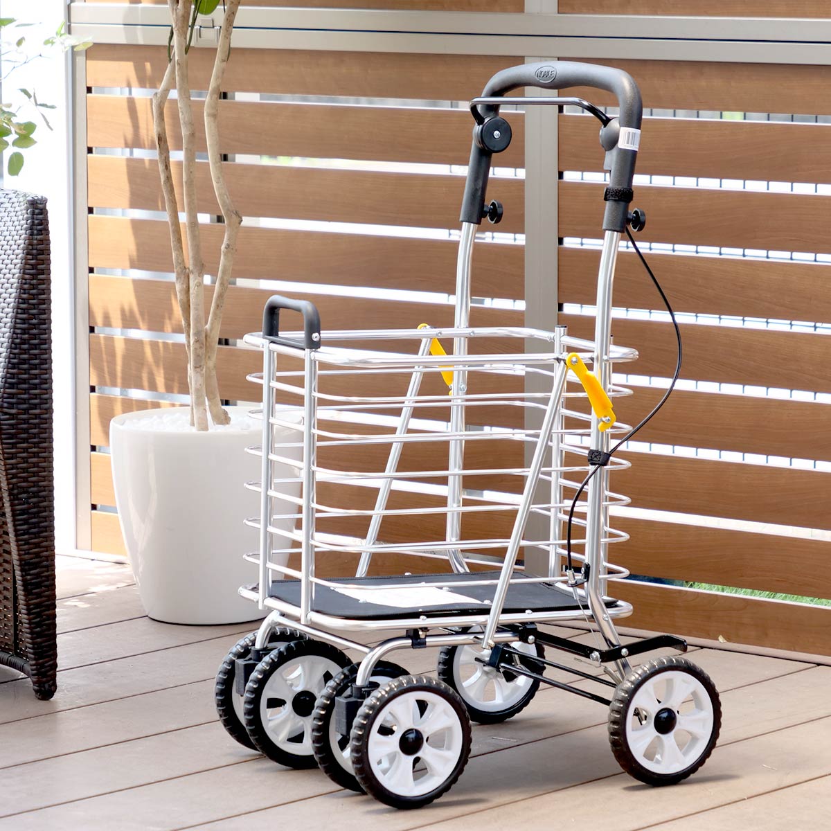 シルバーカー ノーブルワゴン M コンパクト 大容量 （ カート 歩行器