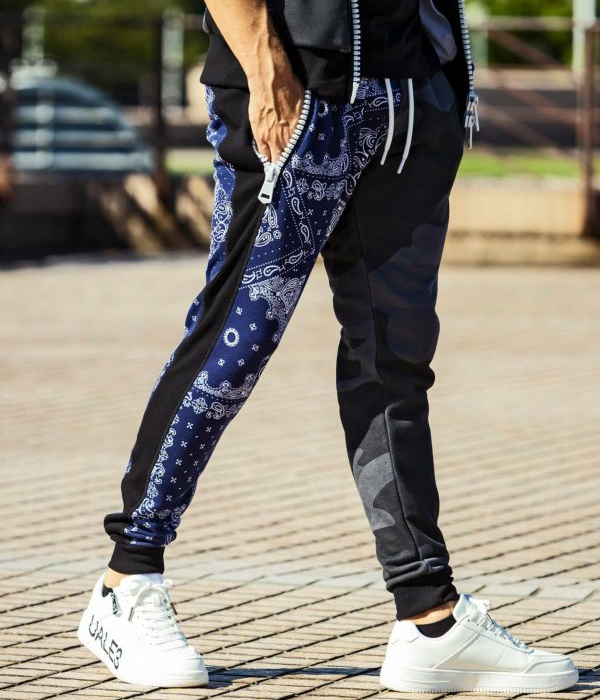 1PIU1UGUALE3 RELAX セットアップ メンズ スウェット カモ×ペイズリー