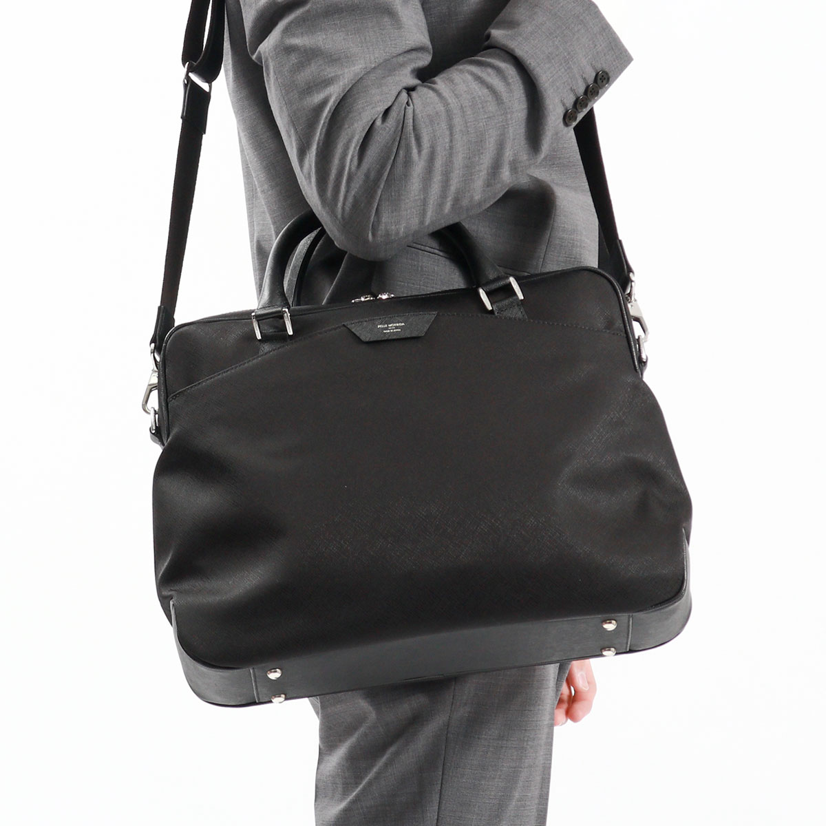 PELLE MORBIDA（ペッレ モルビダ） ケアセット＋選べるノベルティ