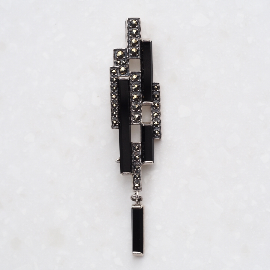 ROKUZAN オニキス マーカサイト ブローチ ペンダントトップ (チェーン