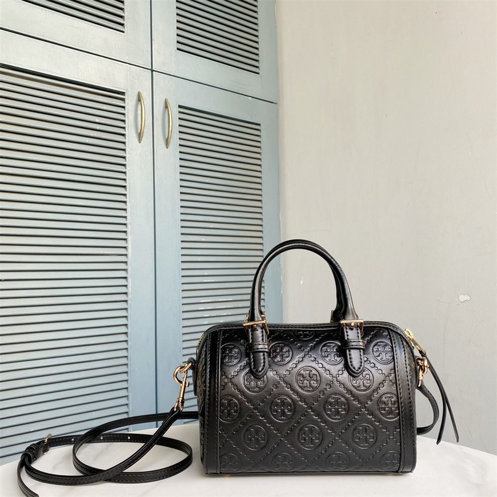 TORY BURCH（トリーバーチ） T Monogram Tモノグラム エンボス プチ