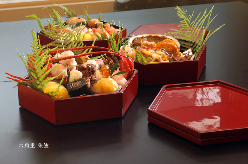 山田平安堂 漆器 六角三段重 朱塗 重箱/漆器 : 漆器 山田平安堂 - 通販