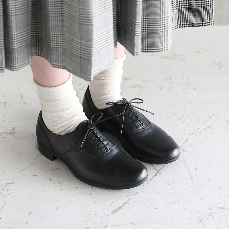 chausser（ショセ） トラベルシューズ ストレートチップ レザー