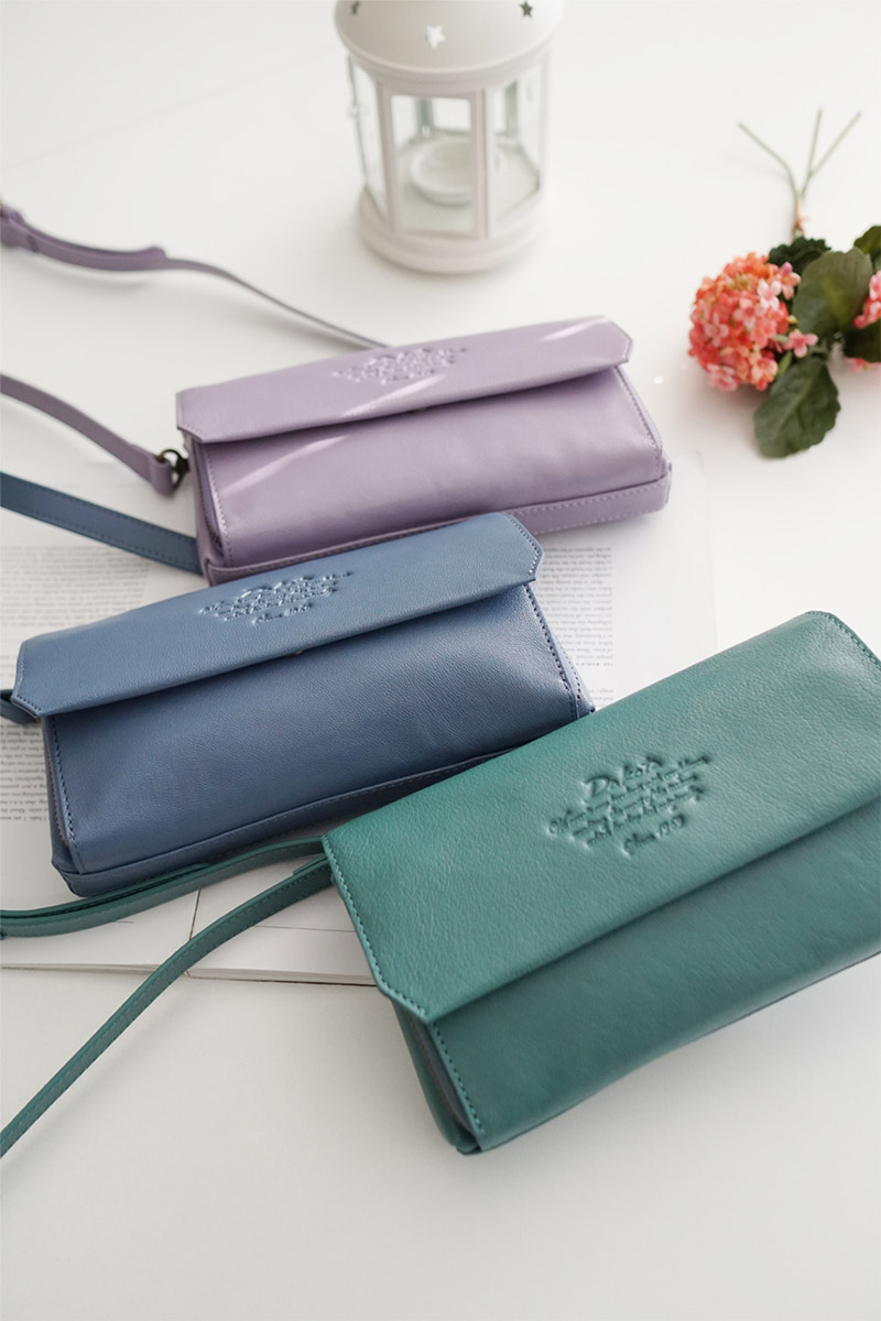 Dakota（ダコタ） 3年保証＋プレゼント付 アミューズ お財布ショルダー