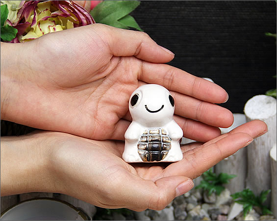 信楽焼 ミニ亀 白 健康運 長寿にご利益がある亀 縁起物のかめ置物 陶器