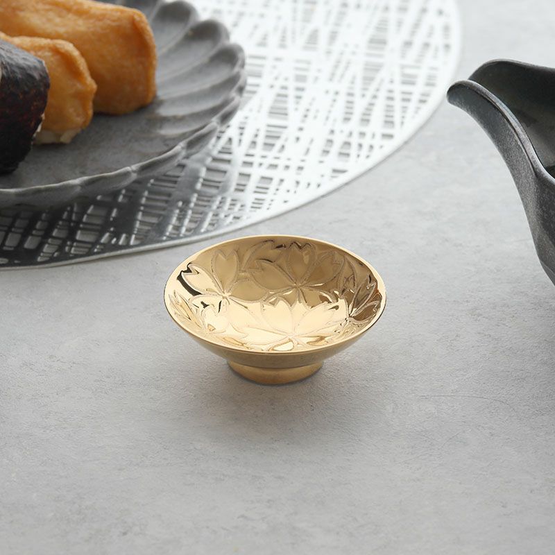 金釉盃 小 桜 木箱入 美濃焼盃 杯 高級 割烹 料亭 お祝い お猪口