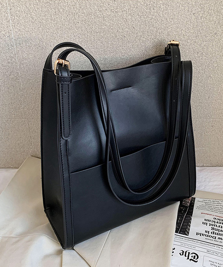 グーポン利用で10％OFF】スクエアショルダーバッグ 大容量トートバッグ