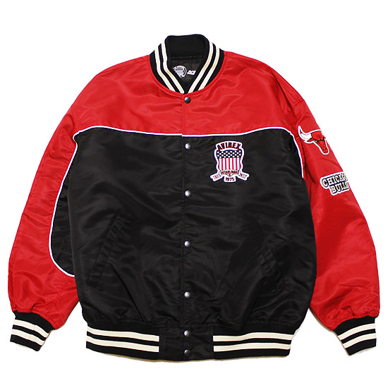 AVIREX（アヴィレックス） AVIREX x NBA シカゴ ブルズ ナイロン