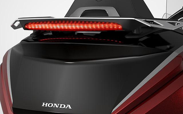 ホンダ（HONDA） LEDハイマウントブレーキランプ 08U70-MKC-L00 Gold