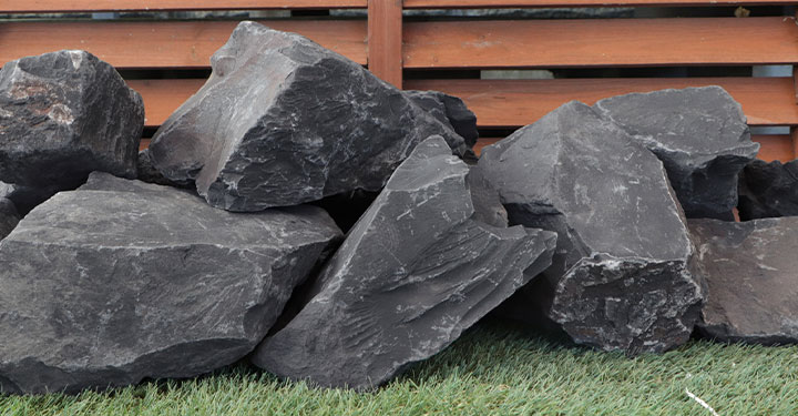 ブラックロック 150-300mm 90kg (18kg×5箱) / 庭 庭石 黒 石 おしゃれ
