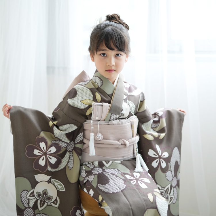 レンタル 七五三 着物 7歳 ひよこ商店 古典柄 レトロ 四つ身 花 茶系