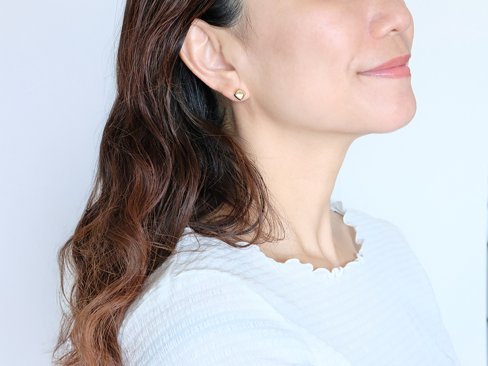 K18 クッション ピアス レディース 18K 18金 Pt ゴールド プラチナ