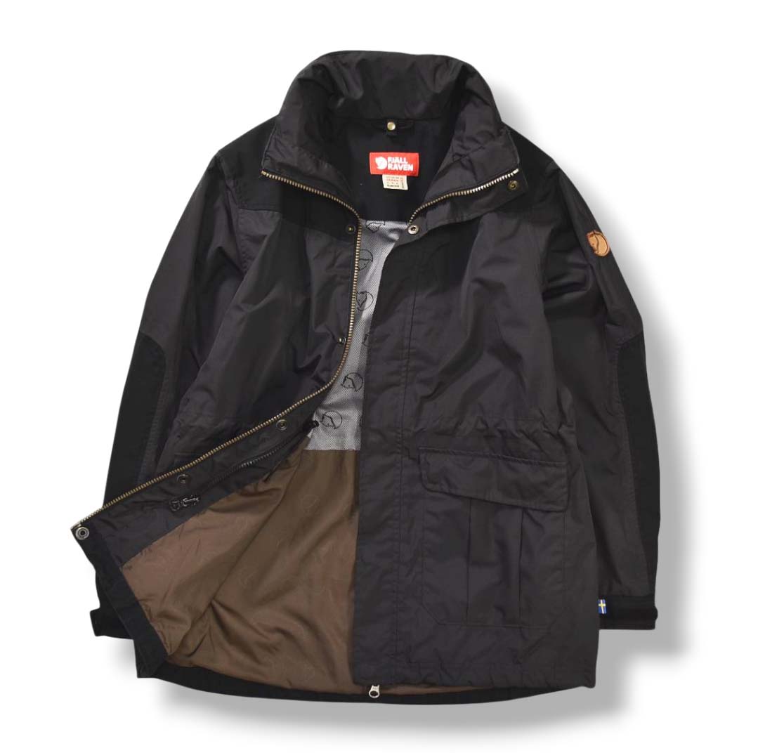 FJALL RAVEN（フェールラーベン） マウンテン パーカー ウィンド