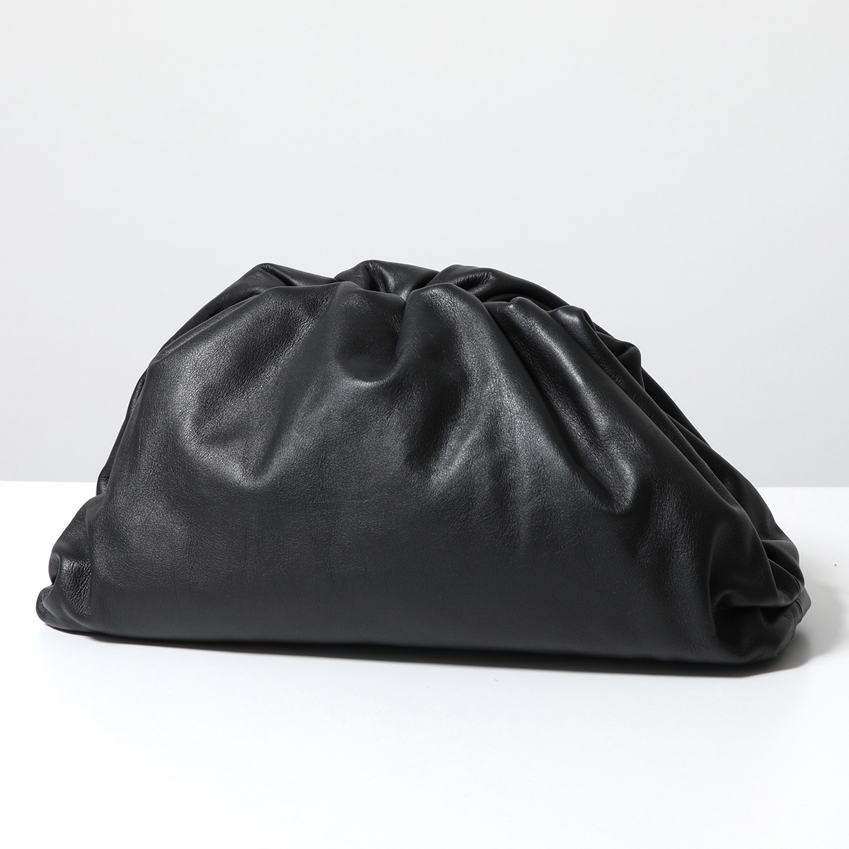 BOTTEGA VENETA（ボッテガ・ヴェネタ） クラッチバッグ 576227 VCP40