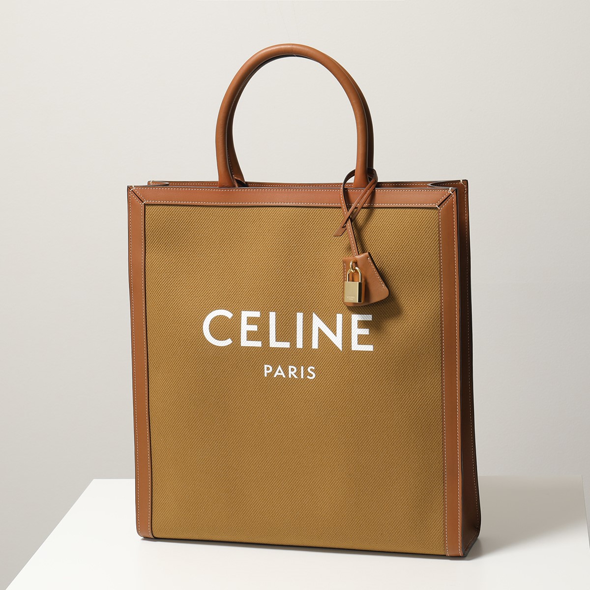 CELINE（セリーヌ） トートバッグ Vertical バーティカル 190402CJF