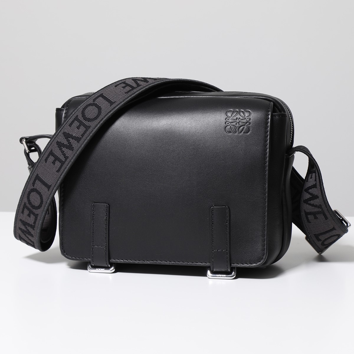 LOEWE（ロエベ） ショルダーバッグ BOLSO MILITARY ミリタリー XS