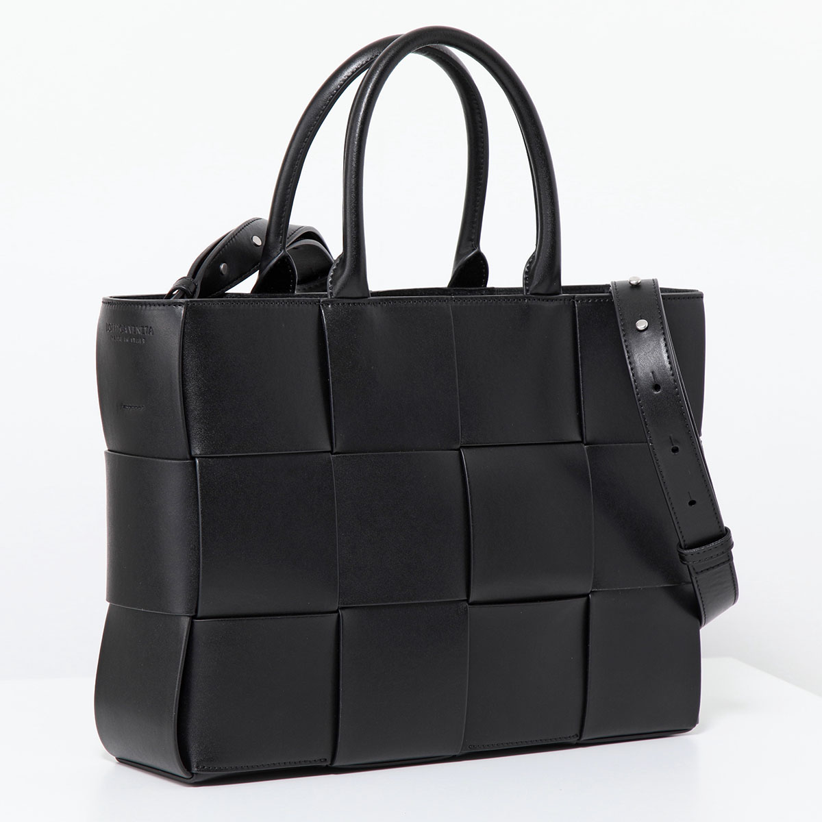 BOTTEGA VENETA（ボッテガ・ヴェネタ） ショルダーバッグ SMALL ARCO